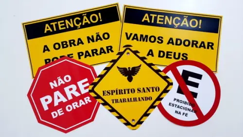 Placas Decorativas - Igreja / Obras