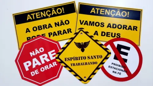 Placas Decorativas - Igreja / Obras