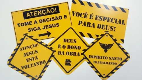 Placas Decorativas - Igreja / Obras