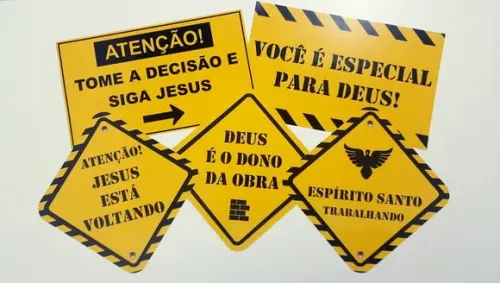 Placas Decorativas - Igreja / Obras