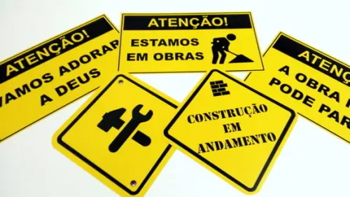Placas Decorativas - Igreja / Obras