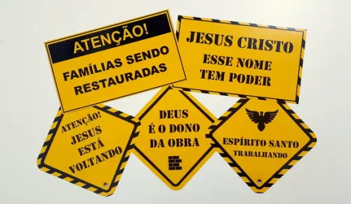 Placas Decorativas - Igreja / Obras