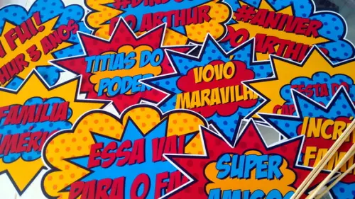 Placas Divertidas - Heróis