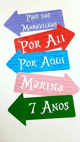 Setas Alice no País das Maravilhas