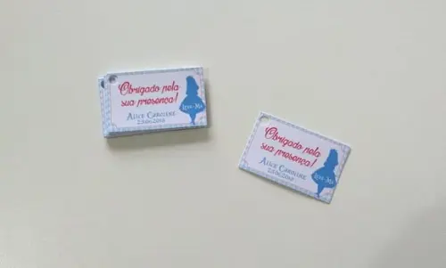 Tag Alice no País das Maravilhas