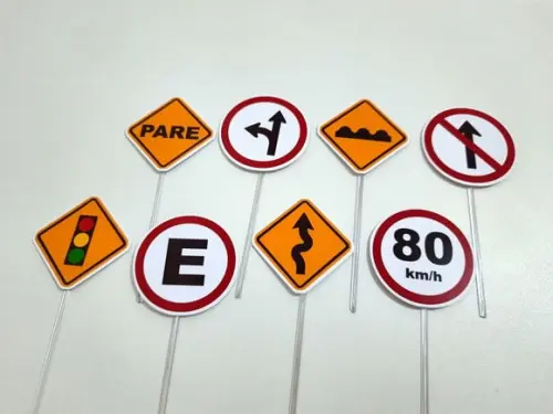 Topper - Placas de Trânsito