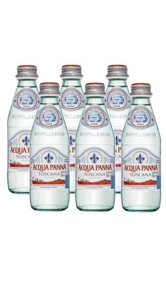 Água Mineral Italiana Acqua Panna Personalizada