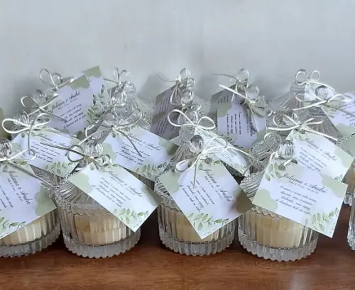 Vela Aromática na Bomboniere Casamento Personalizada