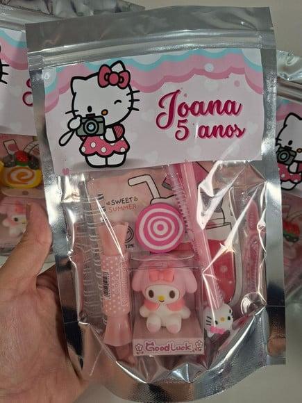 Kit Papelaria Fofa Saquinho com 6 Itens Hello Kitty