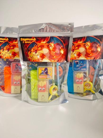 Kit Papelaria Fofa Saquinho com 6 Itens Pokémon