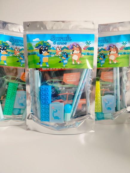 Kit Papelaria Fofa Saquinho Grande 20x30 Bingo e Bluey
