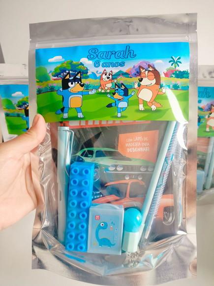 Kit Papelaria Fofa Saquinho Grande 20x30 Bingo e Bluey