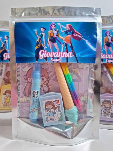Kit Papelaria Fofa Saquinho Personalizado Guerreiras Kpop