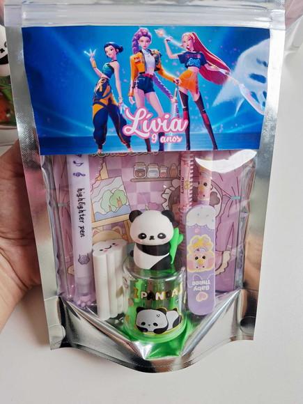 Kit Papelaria Fofa Saquinho Personalizado Guerreiras Kpop