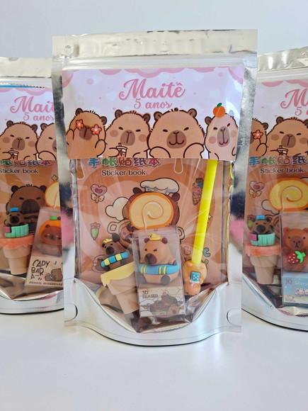 Kit Papelaria Fofa Saquinho Zip Personalizado Capivara