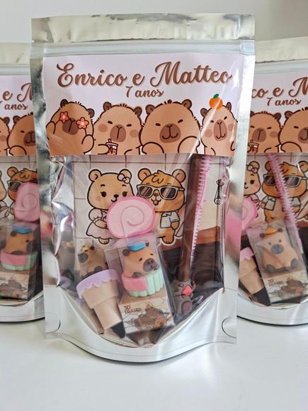 Kit Papelaria Fofa Saquinho Zip Personalizado Capivara
