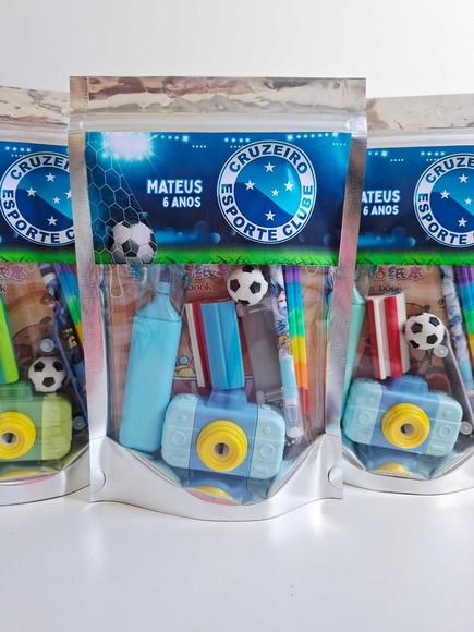 Kit Papelaria Fofa Saquinho Zip Personalizado Futebol