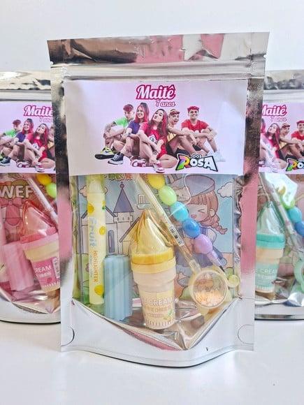 Kit Papelaria Saquinho Zip Personalizado dos Rosa