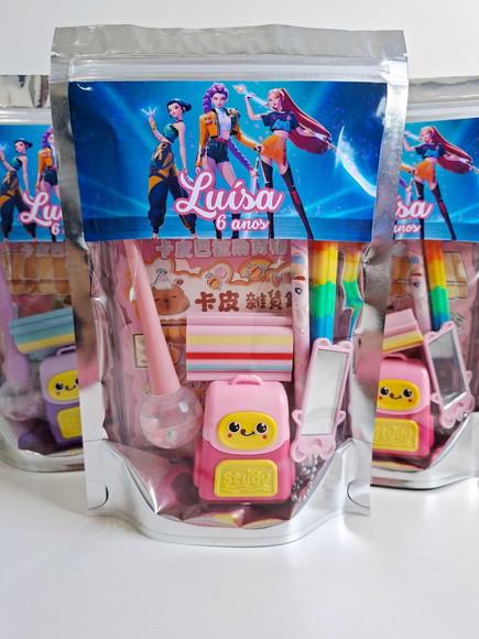 Kit Papelaria Saquinho Zip Personalizado Guerreiras do Kpop