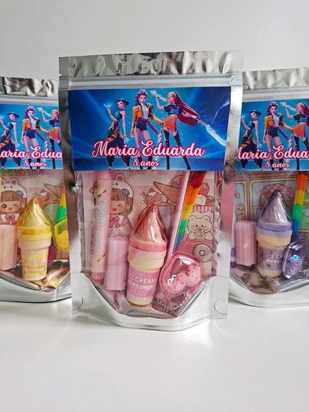 Kit Papelaria Saquinho Zip Personalizado Guerreiras Kpop
