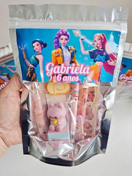 Kit Papelaria Saquinho Zip Personalizado Guerreiras Kpop