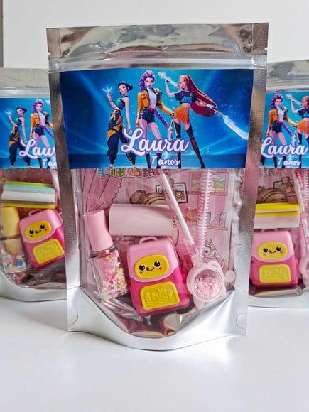 Kit Papelaria Saquinho Zip Personalizado Huntrix