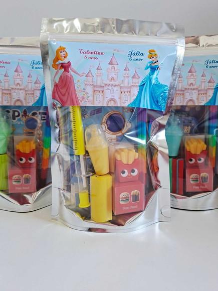 Kit Papelaria Saquinho Zip Personalizado Princesas