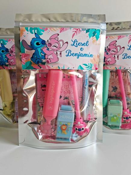 Kit Papelaria Saquinho Zip Personalizado Stitch Angel