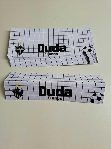 Lapela Personalizada 20x4cm com Saquinho Futebol
