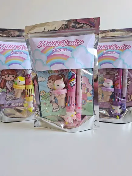 Kit Papelaria Fofa Saquinho com 6 Itens Arco Íris