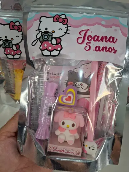 Kit Papelaria Fofa Saquinho com 6 Itens Hello Kitty