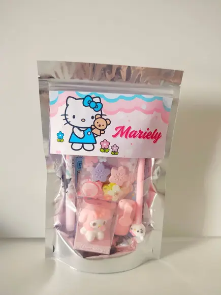 Kit Papelaria Fofa Saquinho com 6 Itens Sanrio