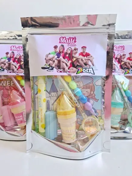 Kit Papelaria Saquinho Zip Personalizado dos Rosa