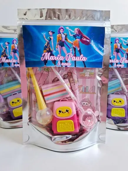 Kit Papelaria Saquinho Zip Personalizado Guerreiras do Kpop