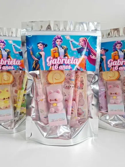 Kit Papelaria Saquinho Zip Personalizado Guerreiras Kpop