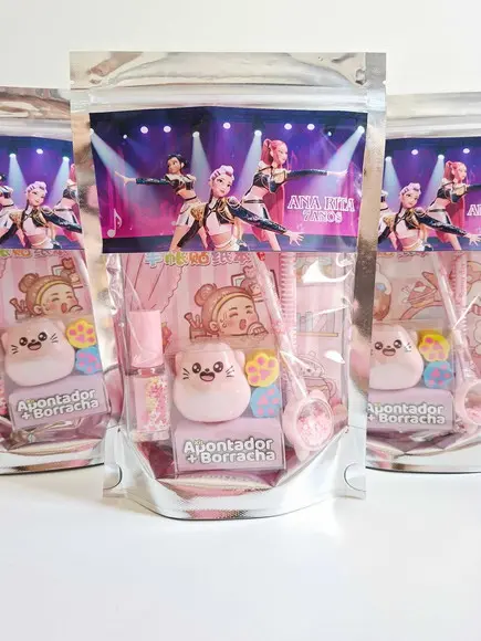 Kit Papelaria Saquinho Zip Personalizado Huntrix