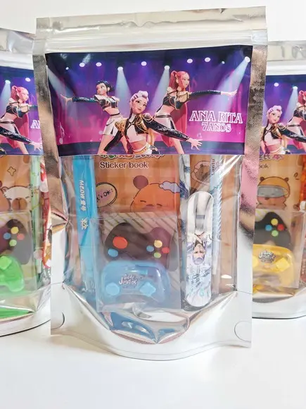 Kit Papelaria Saquinho Zip Personalizado Huntrix