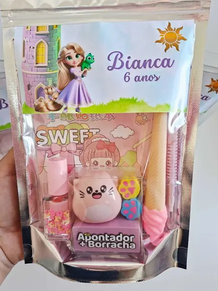 Kit Papelaria Saquinho Zip Personalizado Rapunzel