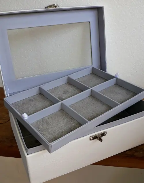Porta JOias Grande Branco e Cinza com Visor de Vidro