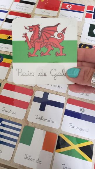 Kit 72 Flashcards Bandeiras de Países Copa 2018 e 2022