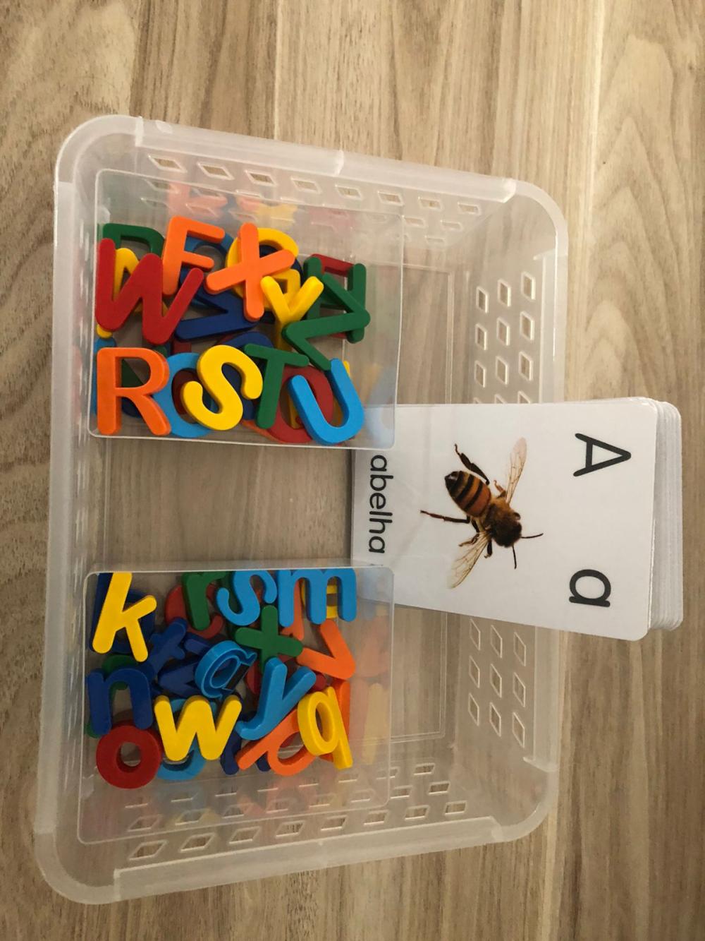 PDF com 26 Flashcards Letras Alfabeto Ilustrado Montessori - Arqu