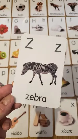 PDF com 26 Flashcards Letras Alfabeto Ilustrado Montessori - Arqu