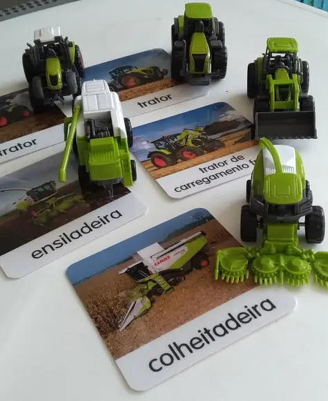 Kit 5 flashcards Montessori Veículos Agrícolas