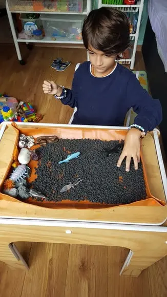 Tapete Bandeja Easy Impermeável para Atividades com Crianças