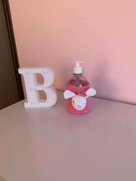 Porta Álcool Gel de Mesa Amigurumi de crochê decoração artesa