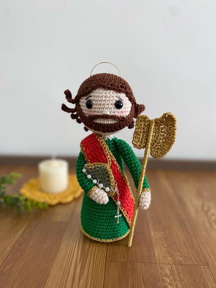 São Judas Tadeu Amigurumi de crochê presente artesanal Santinho