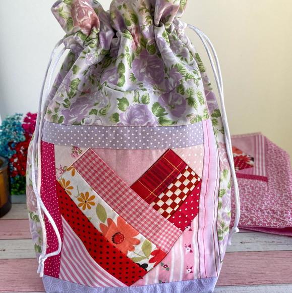Saquinho Organizador de Patchwork Coração de Mãe presente feit