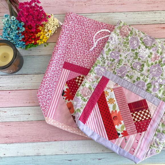 Saquinho Organizador de Patchwork Coração de Mãe presente feit