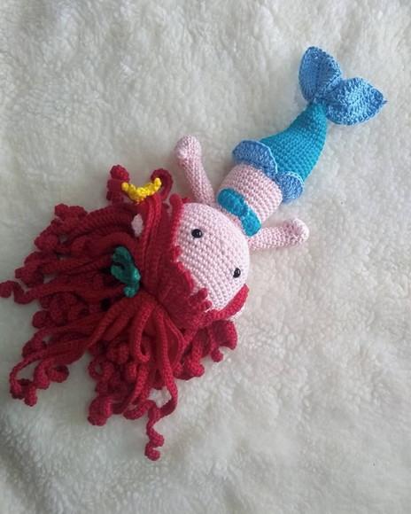 Pequena Sereia Amigurumi de crochê presente feito à mão para c