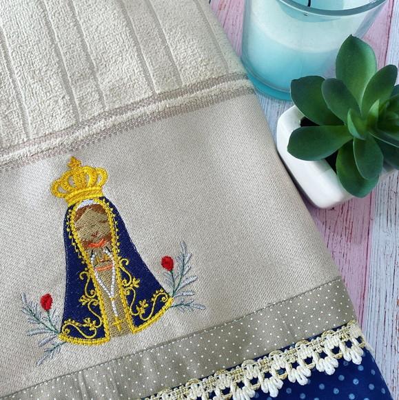 Toalha de Rosto Bordada Nossa Senhora Aparecida presente artesana